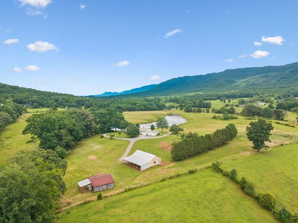 187 Burns Lane, Benton, TN 37307