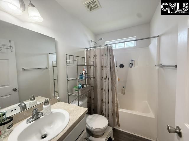 176 Mariscat Place Photo 10
