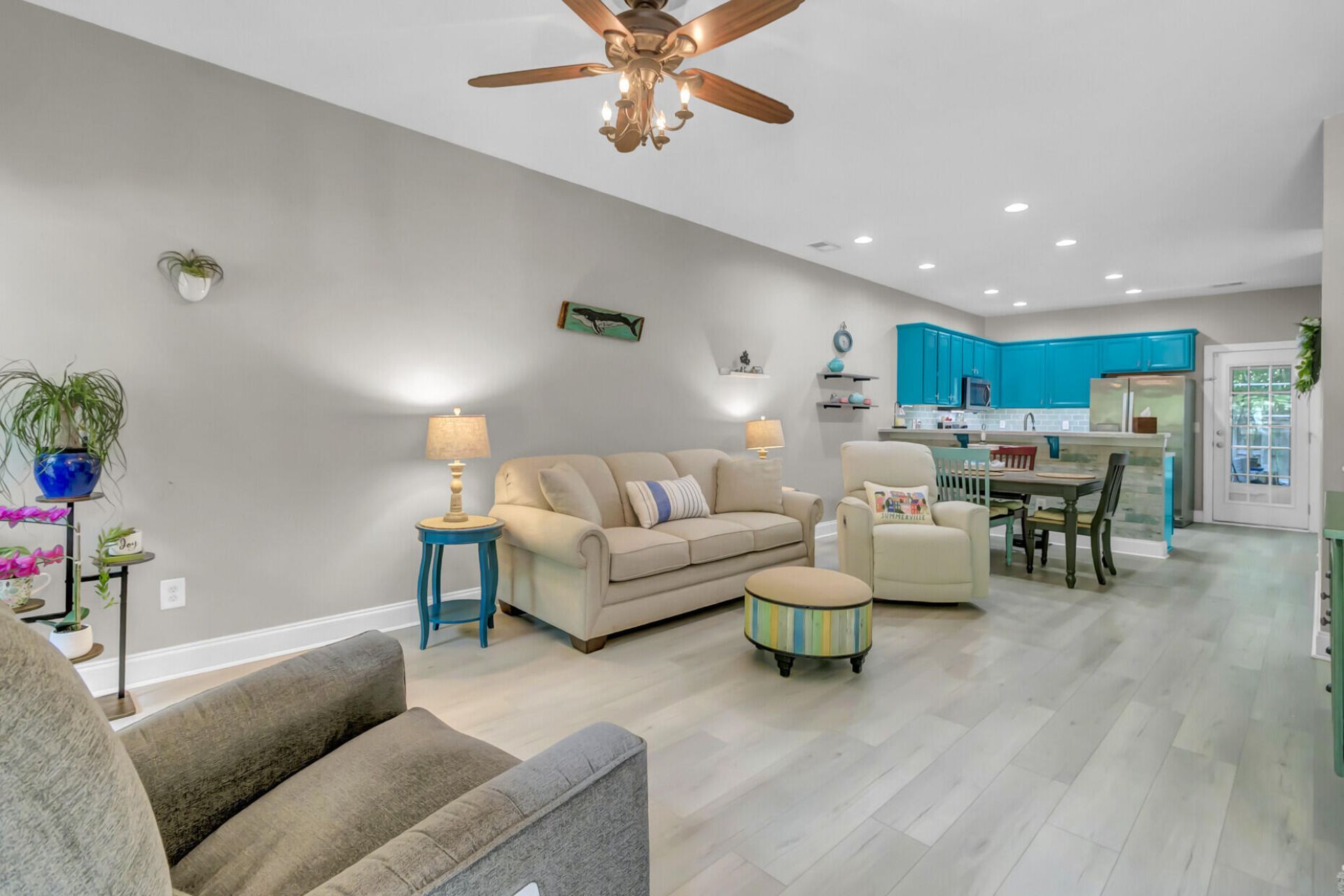 135 Steeple Point Court Photo 8
