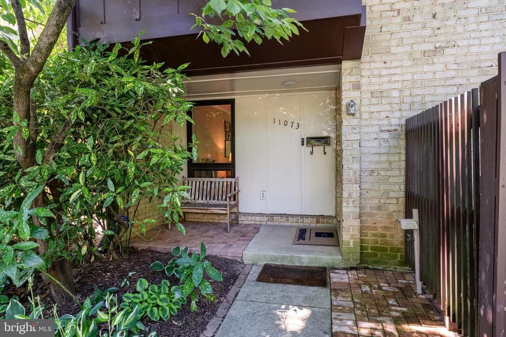 11073 Saffold Way, Reston, VA 20190 Main Photo