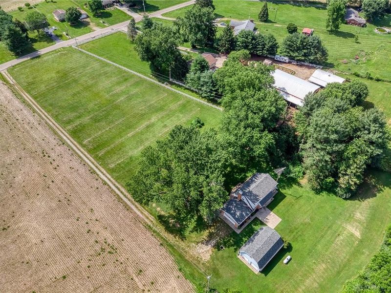 2145 Hilltop Road, Xenia Township, OH 45385 Photo 6