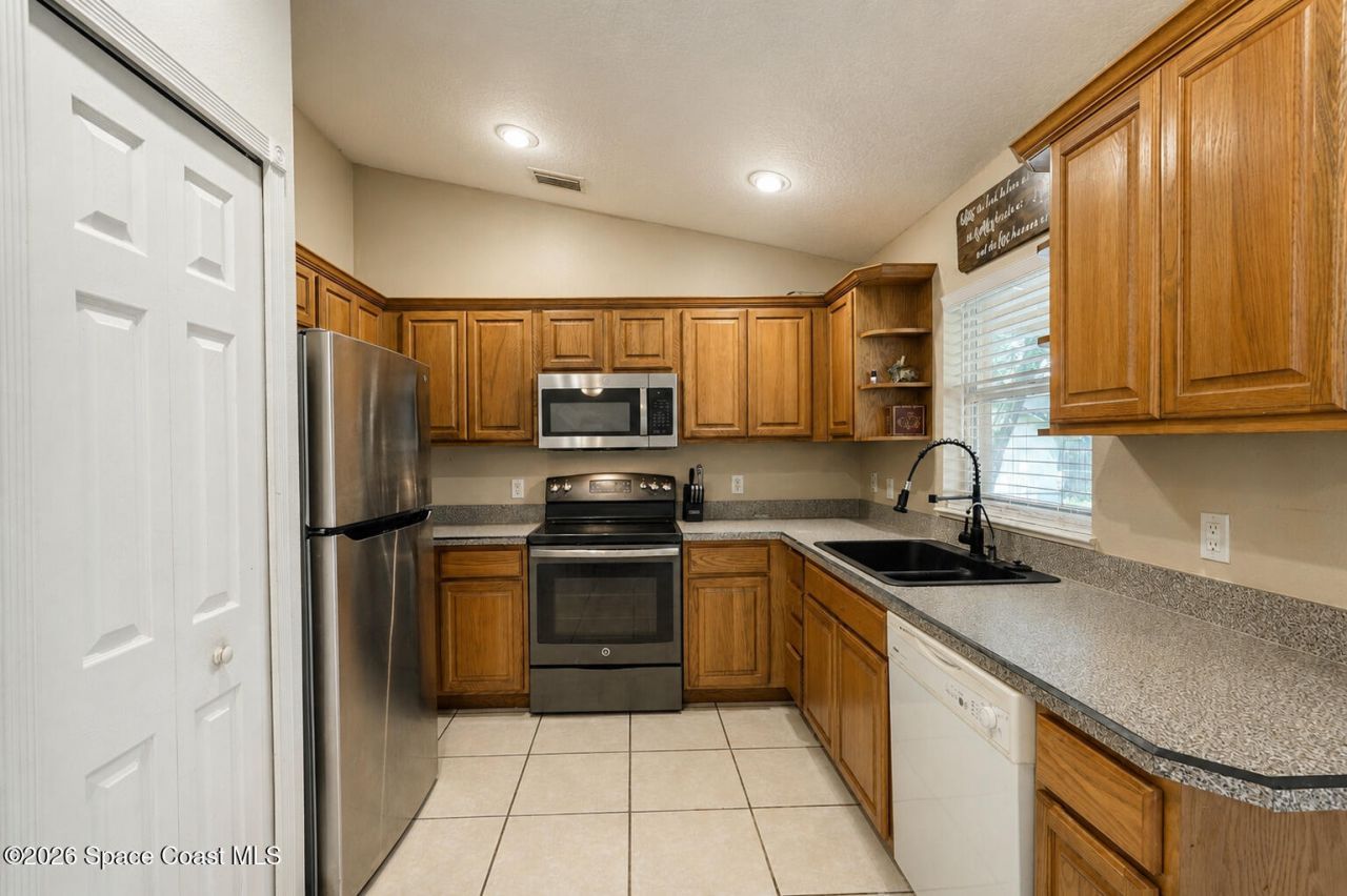 2773 San Filippo Drive SE , Palm Bay, FL 32909 Photo
