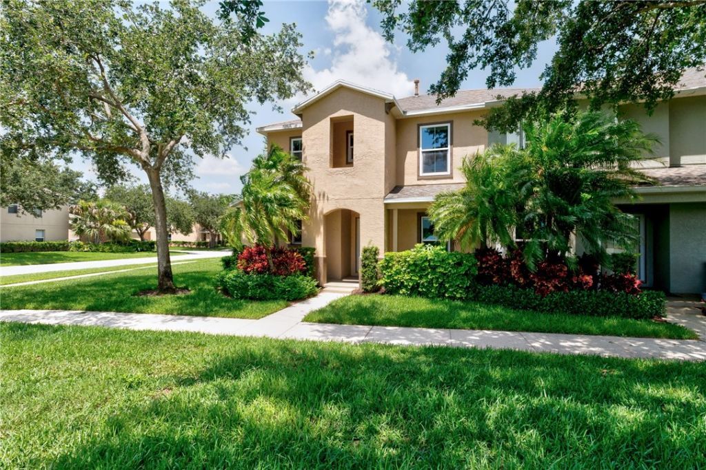 1670 Pointe West Way, Unit 1670, Vero Beach, FL 32966 Photo