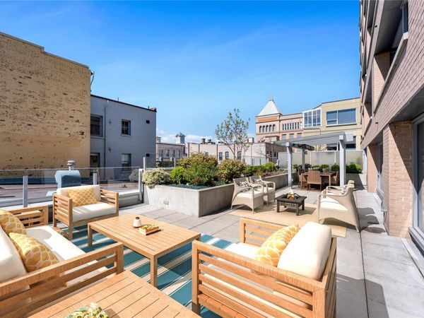 608 Broughton St , Unit #302, Victoria, BC V8W 1C7