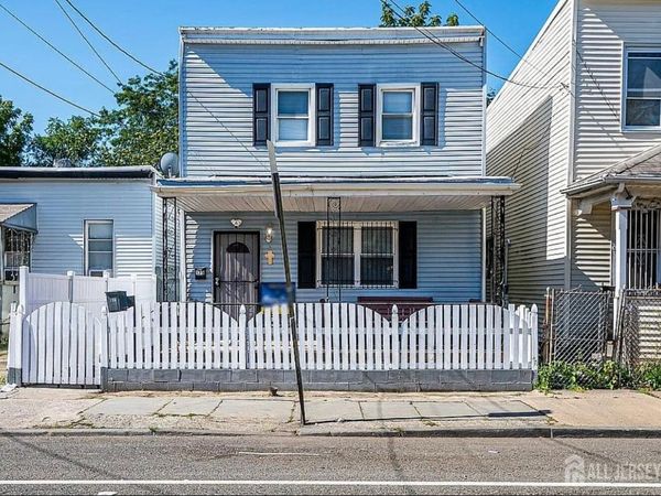 135 Fulton Avenue, Jersey City, NJ 07305