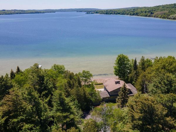5254 Manitou Trail N, Leland, MI 49654