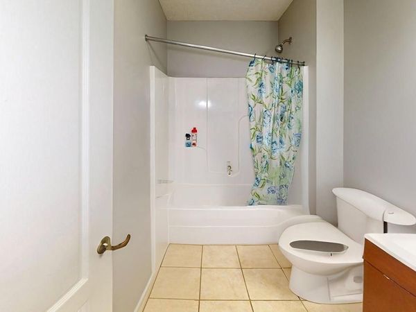 2013 Paris Rd, Knoxville, TN 37912
