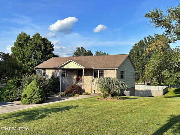 215 Courtney Circle, Cumberland Gap, TN 37724