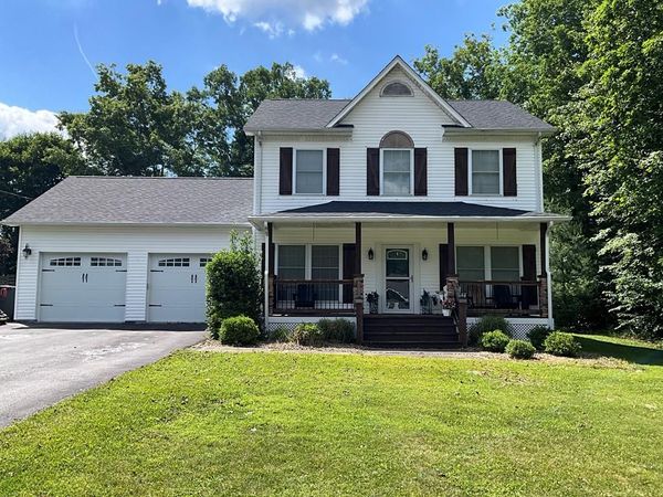 214 Brookiridge Drive, SHADY SPRING, WV 25918