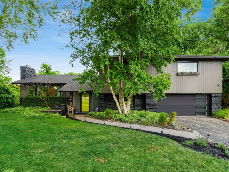 1435 Cottingham Court W, Columbus, OH 43209 Photo 3