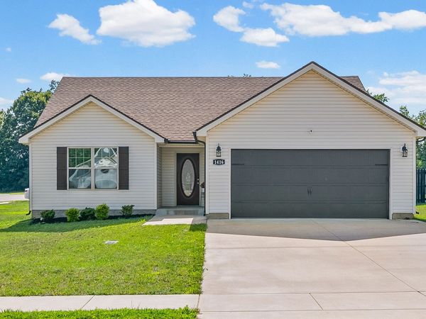 1416 Fredrick Dr , Clarksville, TN 37042
