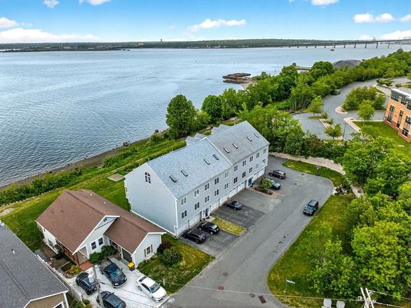 271 Draper St, Unit 4, Fall River, MA 02724