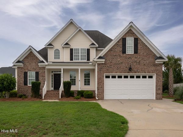 308 Guiness Drive , Winterville, NC 28590
