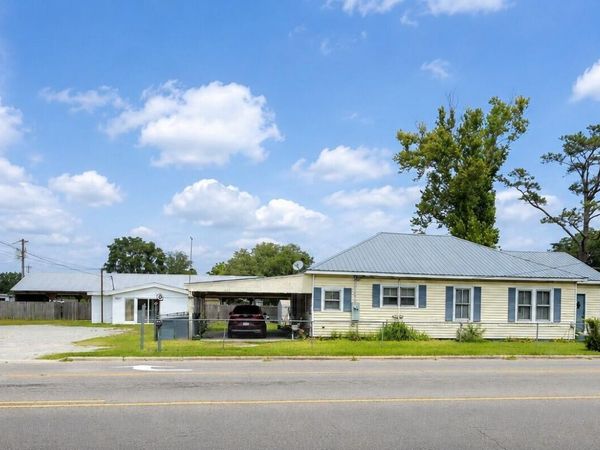 4009 Holly Shelter Road, Castle Hayne, NC 28429