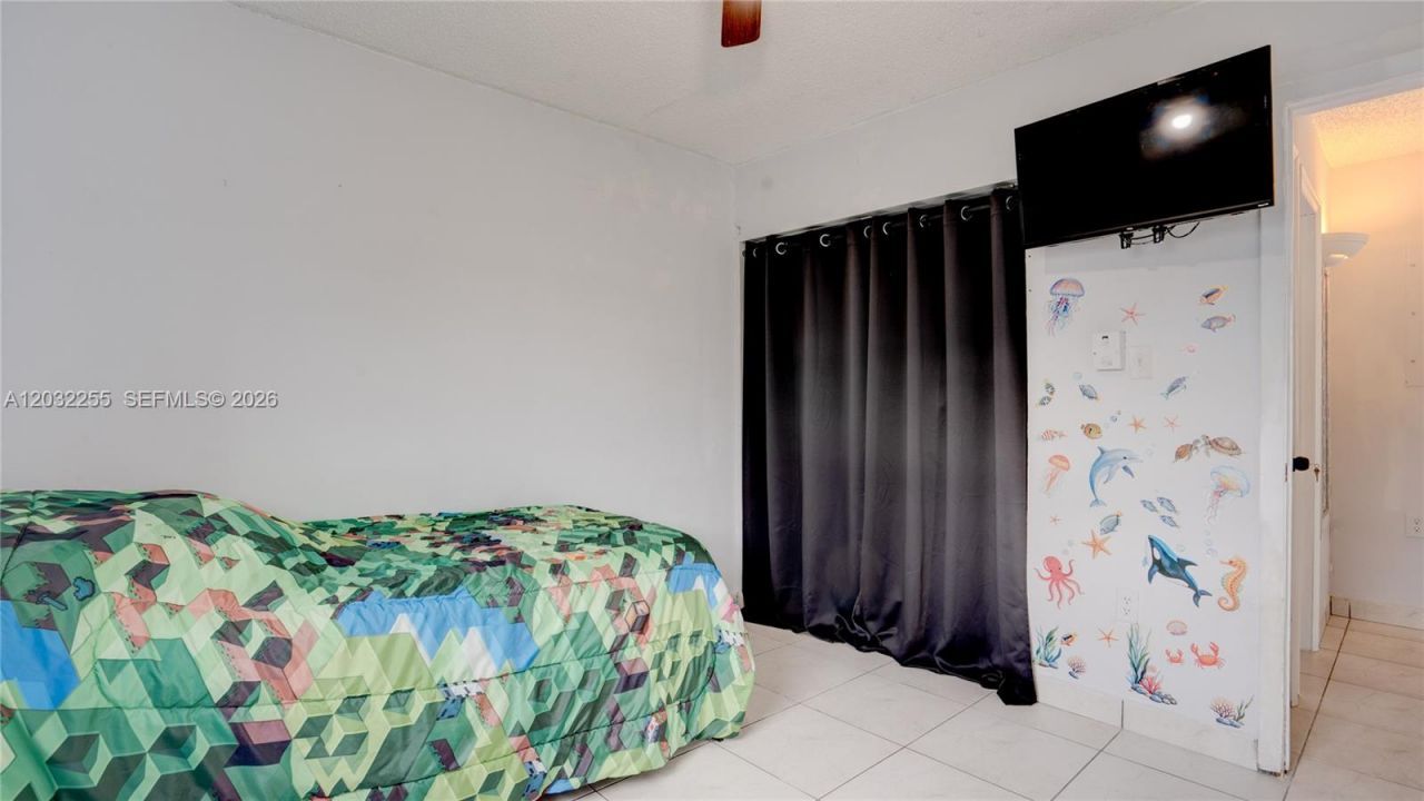 9840 SW 48th St , Miami, FL 33165 Photo