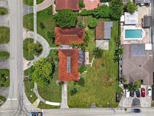 11405 SW 32nd St , Miami, FL 33165