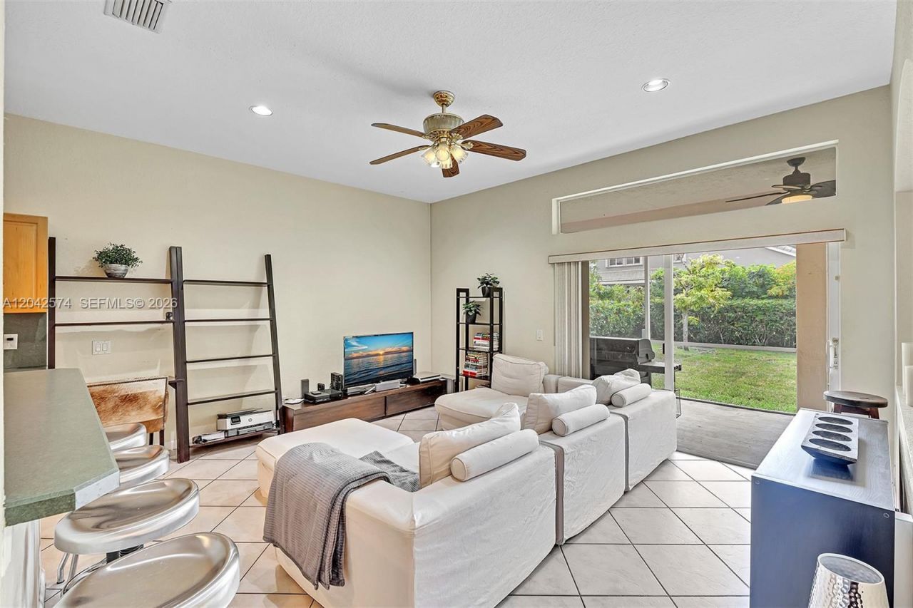 3711 Falcon Ridge Cir , Weston, FL 33331 Photo