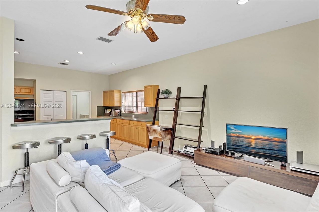 3711 Falcon Ridge Cir , Weston, FL 33331 Photo