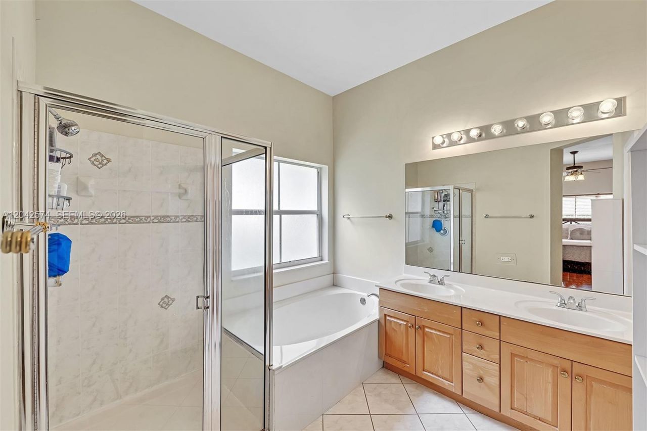 3711 Falcon Ridge Cir , Weston, FL 33331 Photo