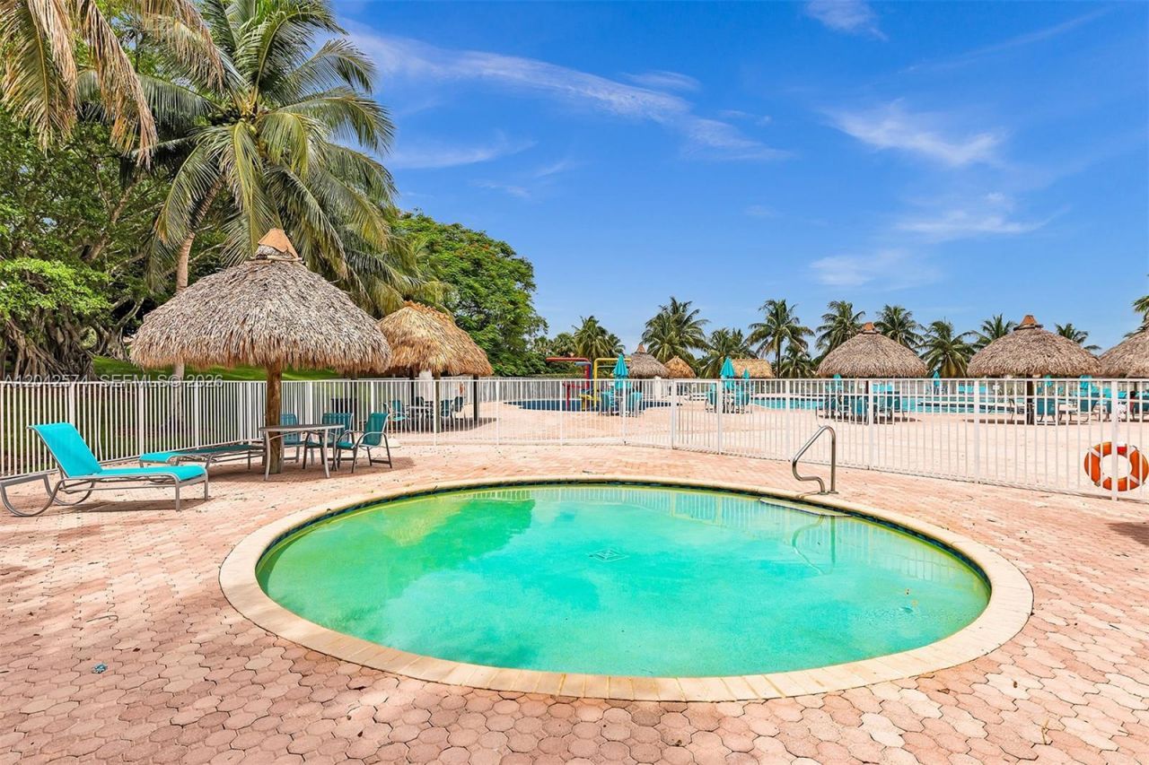 3711 Falcon Ridge Cir , Weston, FL 33331 Photo
