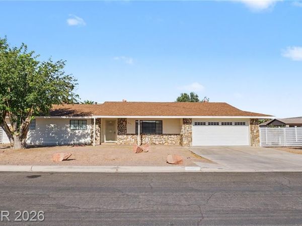 2090 Lucerne Street, Las Vegas, NV 89104