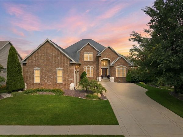 1406 Watersound Way , Bloomington, IL 61705