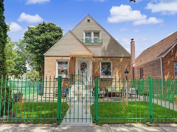 11301 S Avenue H , Chicago, IL 60617