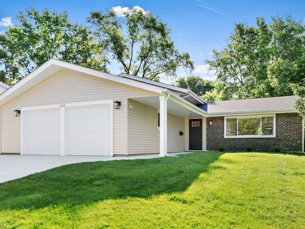 1005 Carlton Lane , Schaumburg, IL 60193