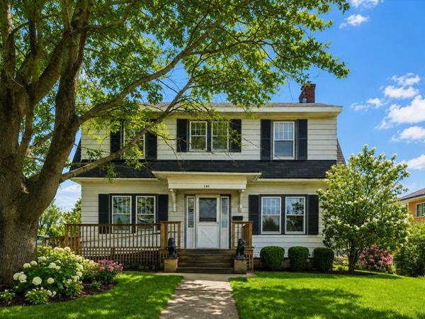 141 S Neltnor Boulevard , West Chicago, IL 60185