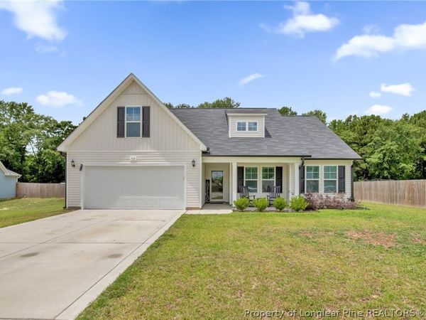 32 Finch Lane, Parkton, NC 28371