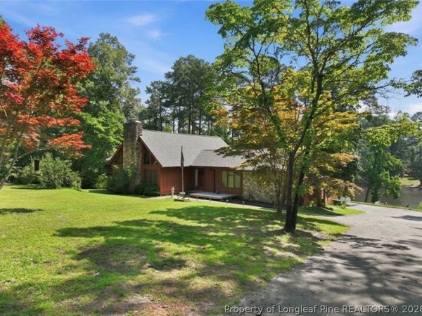 2107 Pinewood Terrace, Fayetteville, NC 28304