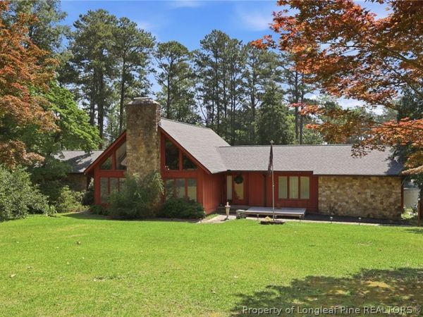 2107 Pinewood Terrace, Fayetteville, NC 28304