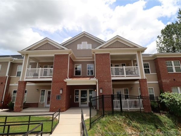 414 Weather Ridge Lane , Cary, NC 27513