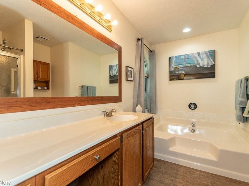 6142 Tiffin Court, Mentor, OH 44060 Photo 24