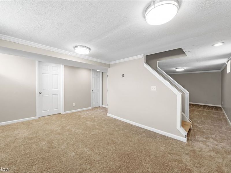 1653 Woodhurst Avenue, Mayfield Heights, OH 44124 Photo 15