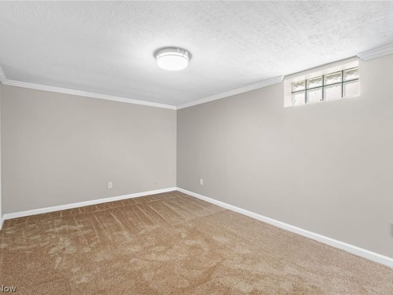 1653 Woodhurst Avenue, Mayfield Heights, OH 44124 Photo 20