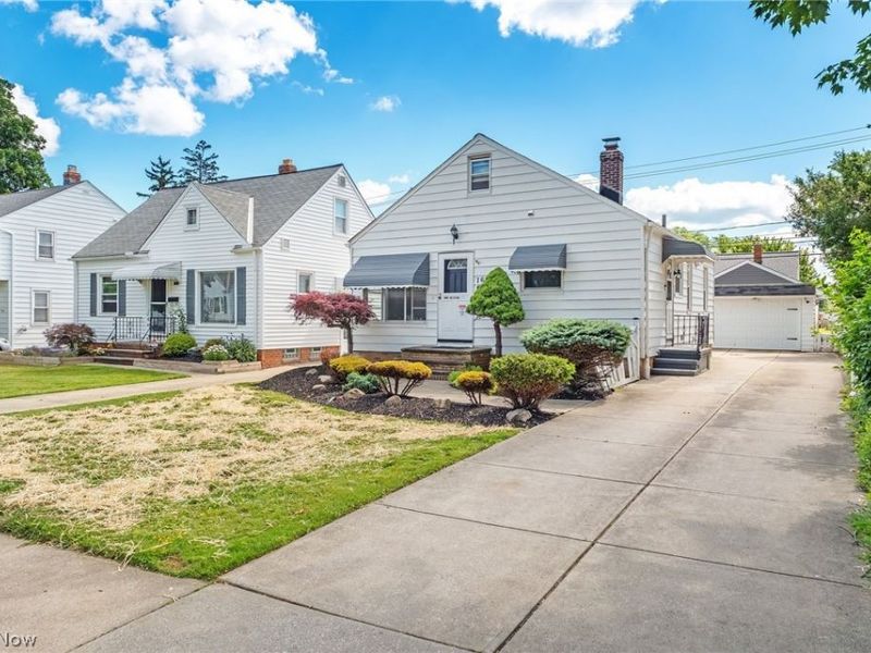 1653 Woodhurst Avenue, Mayfield Heights, OH 44124 Photo 32