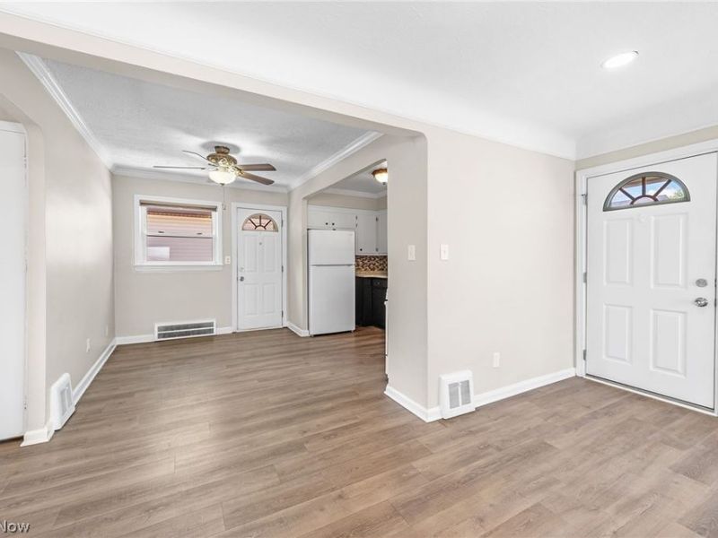 1653 Woodhurst Avenue, Mayfield Heights, OH 44124 Photo 6