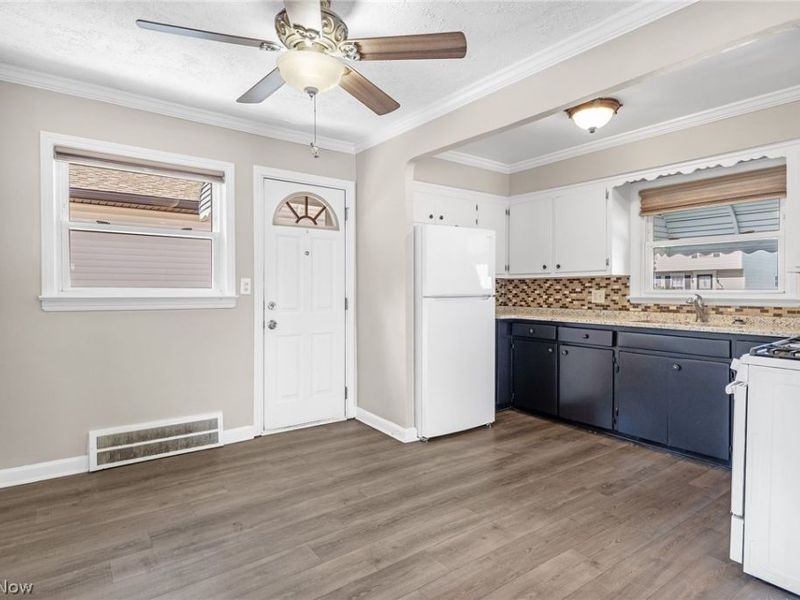 1653 Woodhurst Avenue, Mayfield Heights, OH 44124 Photo 7