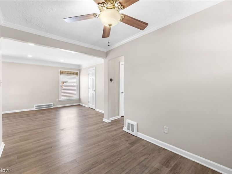 1653 Woodhurst Avenue, Mayfield Heights, OH 44124 Photo 8