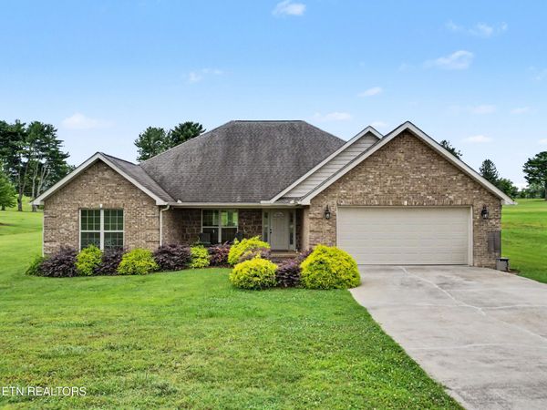 314 White Rose Ave, Maryville, TN 37803