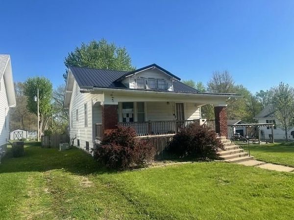 924 Hansen Avenue, Brookfield, MO 64628