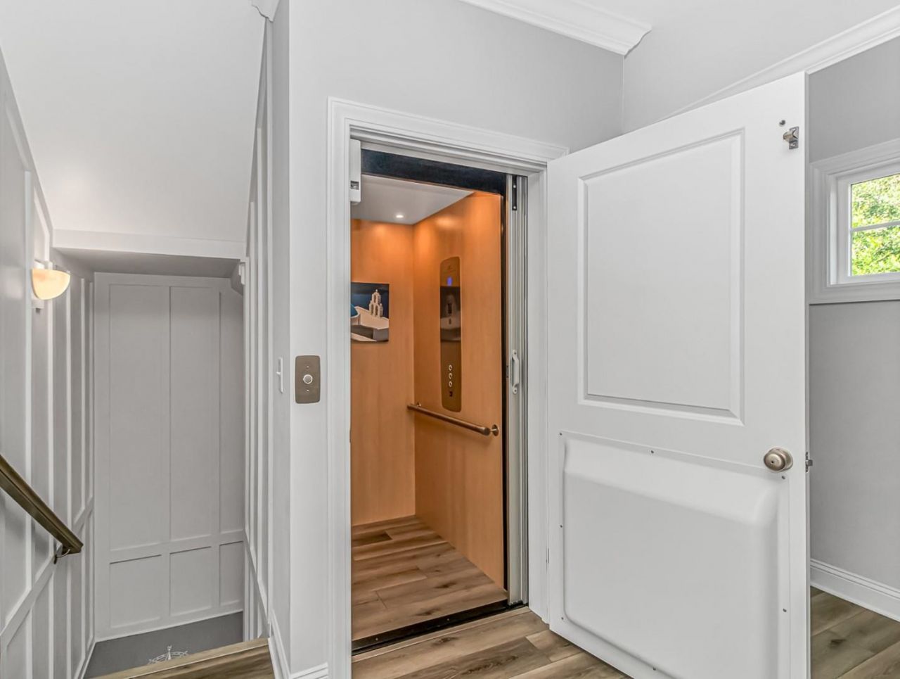 111 Enclave Pl. Photo 16