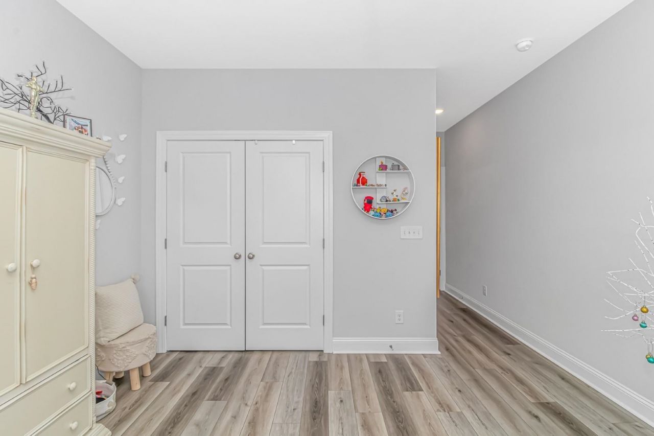 111 Enclave Pl. Photo 28