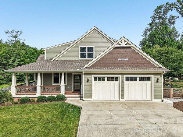 17 Hamilton Woods Lane, Etowah, NC 28729