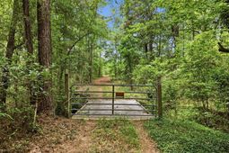 1530 Catfish Lane photo 4