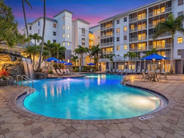 460 Launch CIR , Unit 202, NAPLES, FL 34108