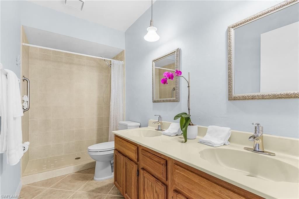 5857 Rattlesnake Hamm Rd , Unit 204, Naples, FL 34113 Photo