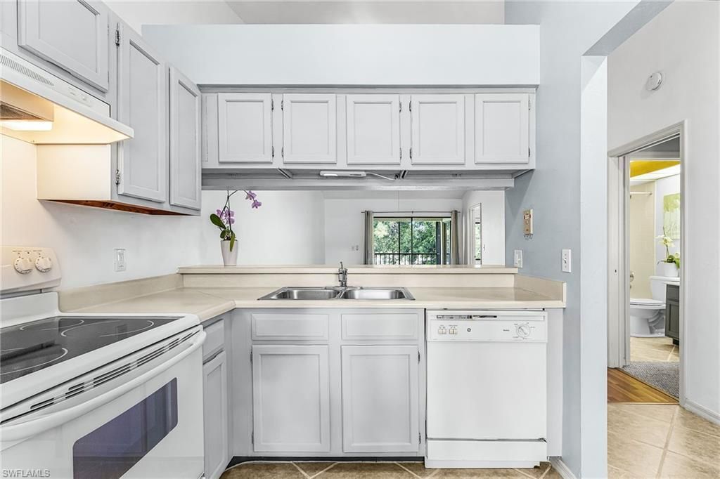 5857 Rattlesnake Hamm Rd , Unit 204, Naples, FL 34113 Photo