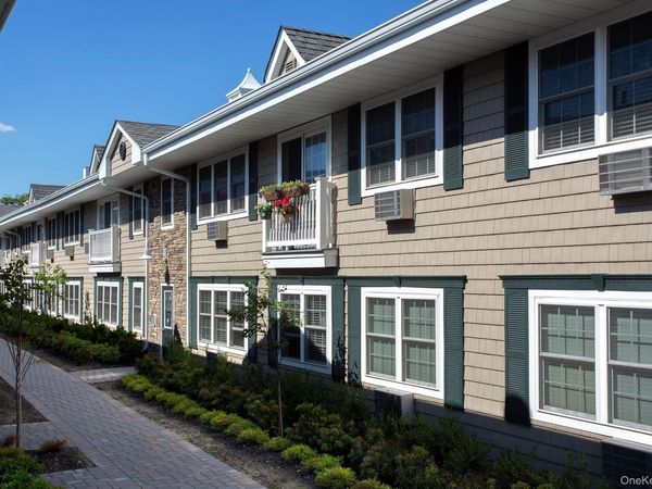 333 Candee Avenue , Unit F4, Sayville, NY 11782